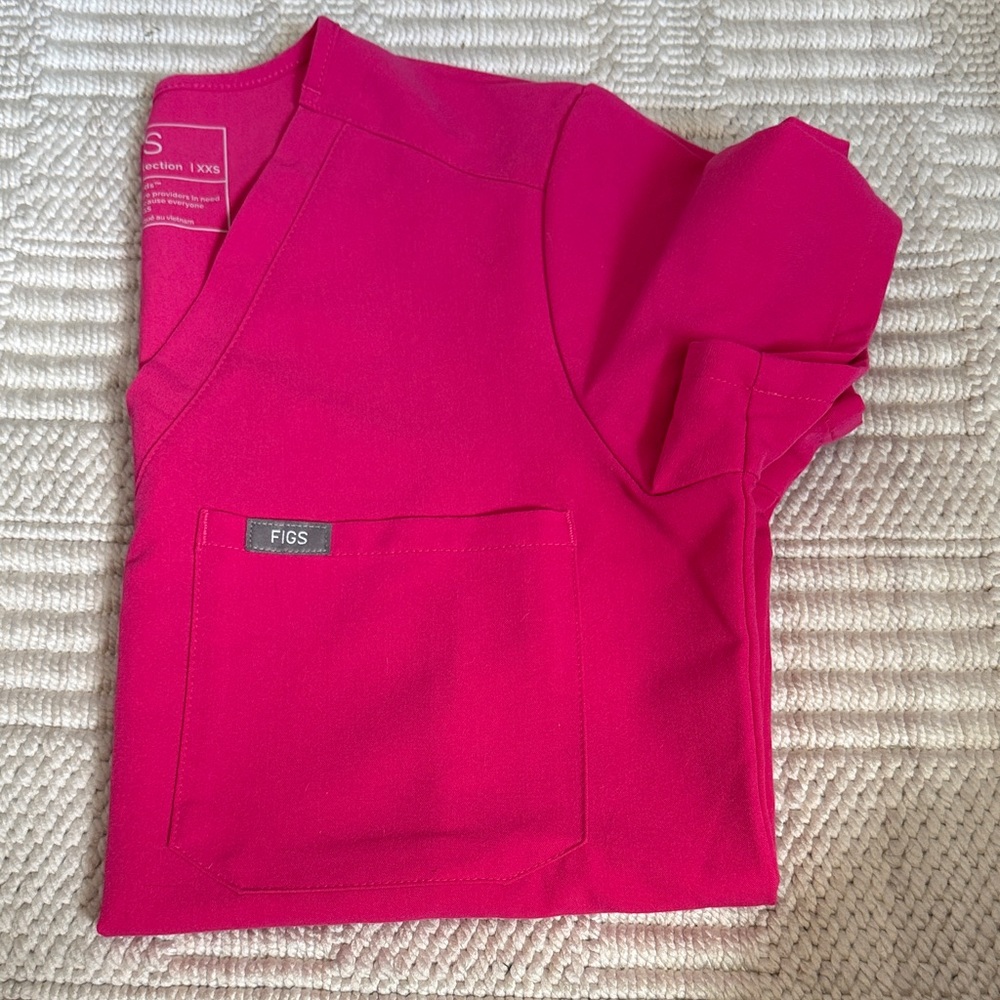 Figs Women's Catarina  Scrub Top in Hot Pink